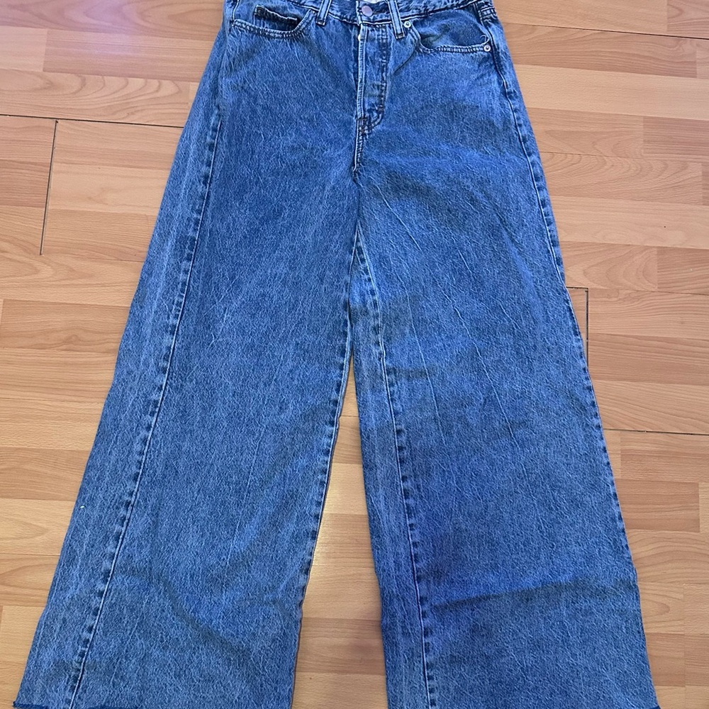 Universal Thread Blue Flare Wide-Leg Jeans